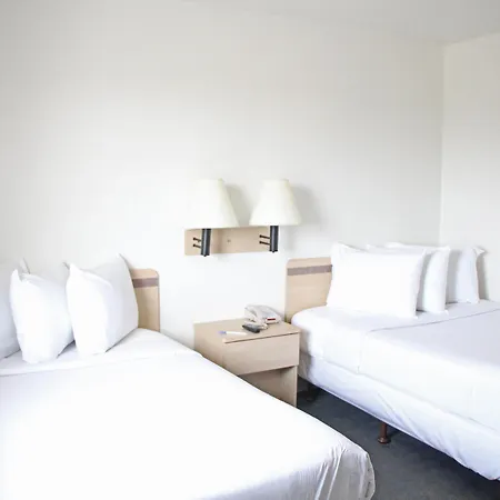 Americas Best Value Inn East Peoria-3