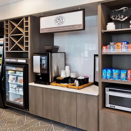 Hilton Garden Inn Birmingham/Lakeshore Drive-2