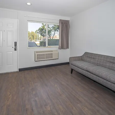 Motel 6-Fontana, Ca-3
