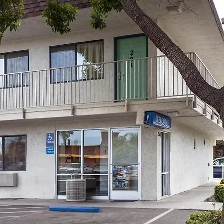 Super 8 By Wyndham Turlock-2