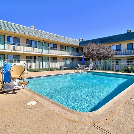 Motel 6-Douglas, AZ-2
