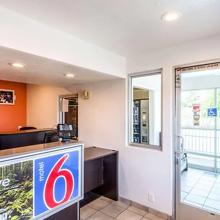 Motel 6-Redding, Ca - Central-3