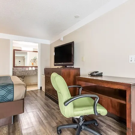 Econo Lodge Gastonia North-3