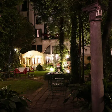 Hotel Palazzo Abadessa-3