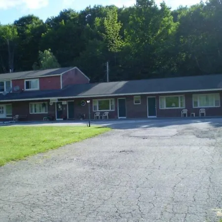 Ladd Brook Inn-3