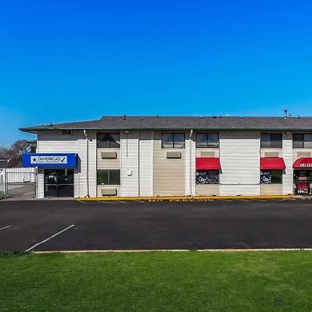 Americas Best Value Inn - Lincoln Airport-3