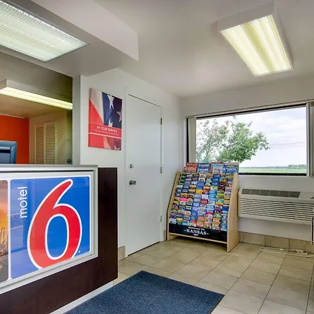 Motel 6-Salina, Ks-2