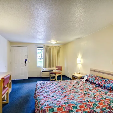 Knights Inn Burlington Nc-3