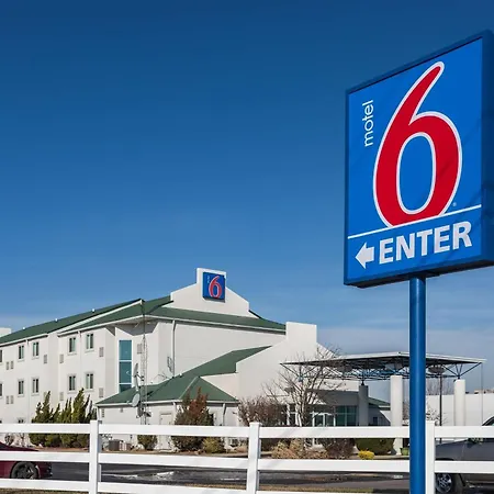 Motel 6 Dale, Indiana Near Holiday World And Splashing Safari#Central Time #I64 Highway-3