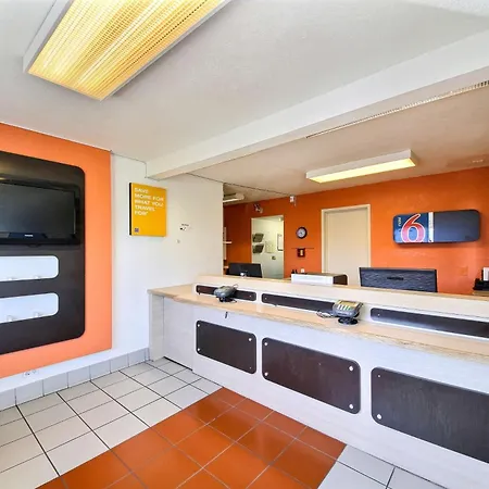 Motel 6-Laredo, Tx - South-3
