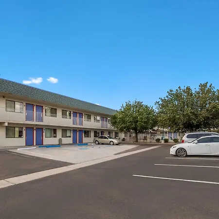 Knights Inn Sierra Vista / East Fry-3