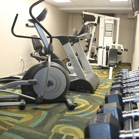 Travelodge By Wyndham Fort Mcmurray-3
