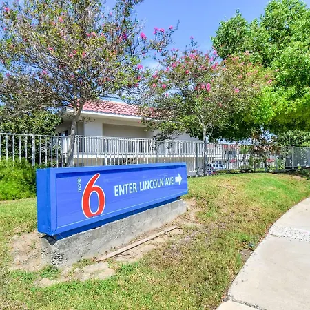 Motel 6-Corona, Ca-3
