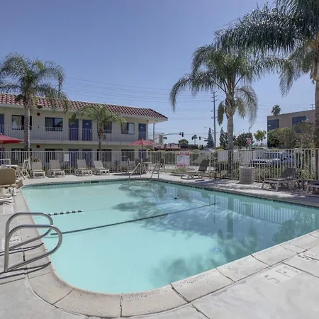 Motel 6-Corona, CA-3