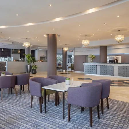 Leonardo Hotel Leeds-3
