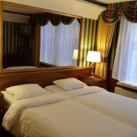 Rembrandtplein Hotel-2
