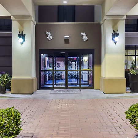 Hampton Inn Hinesville-3