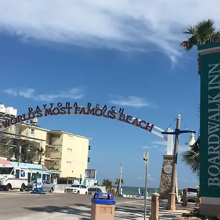 Boardwalk Inn And Suites-3