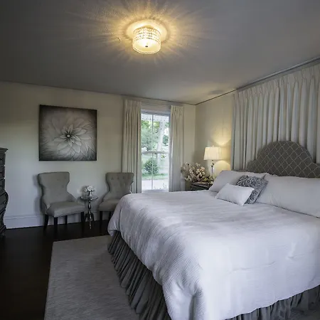 Homestead Inn-2