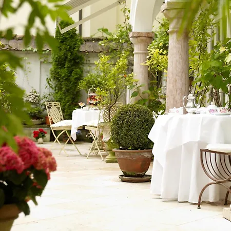 Hotel Opera-2