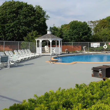 Ambassador Inn And Suites-2