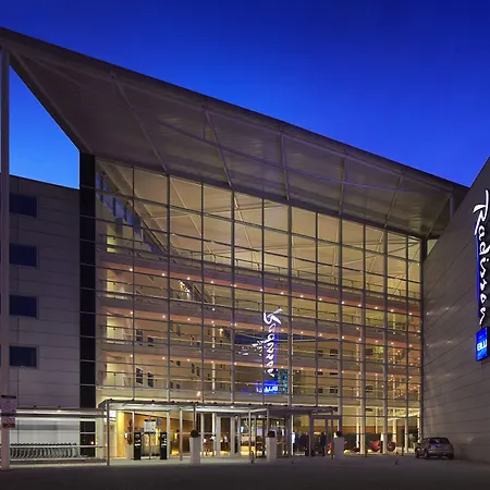 Radisson Blu Hotel London Stansted Airport-2