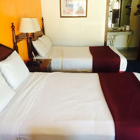 Sunrise Inn - Bradenton-3