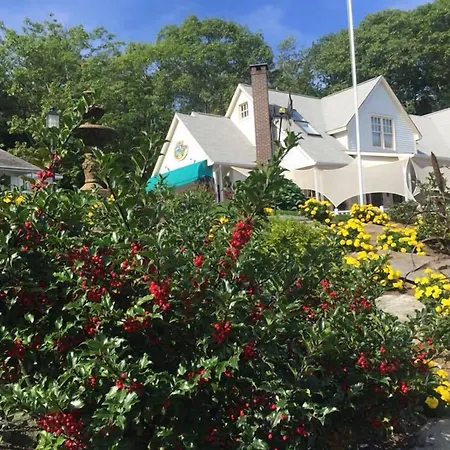 Mount Battie Inn-2