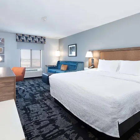 Hampton Inn Norfolk-2