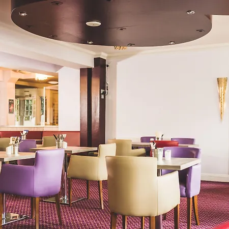 The Queensgate Hotel-3