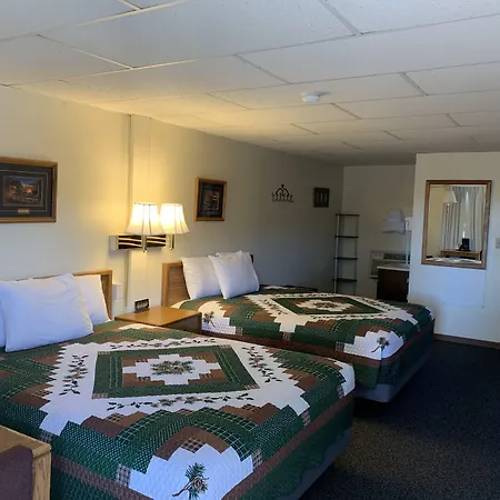 Chief Motel-2