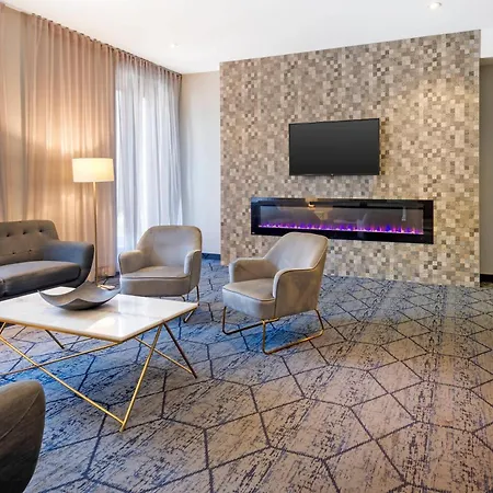 Quality Inn Centre-Ville-2
