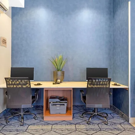 Quality Inn Centre-Ville-2