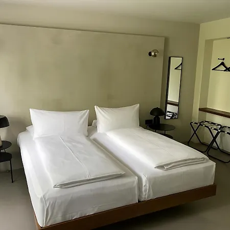 Hotel Mons Am Goetheplatz-2