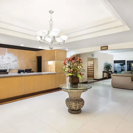 Wyndham Garden Obregon-3