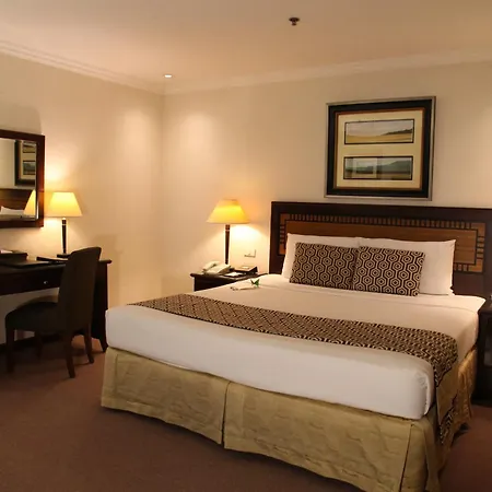 Herald Suites Solana-2