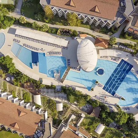 Aqua Fantasy Aquapark Hotel & Spa-3