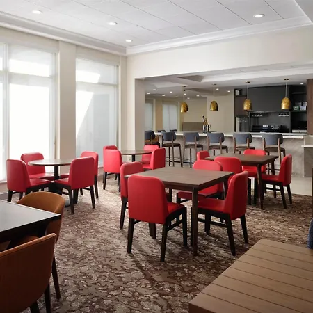 Hilton Garden Inn Meridian-2