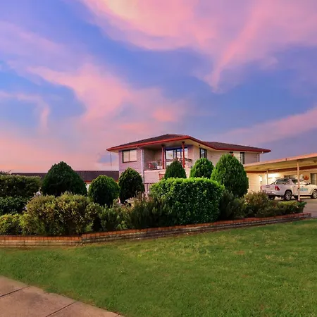 Sapphire City Motor Inn-2