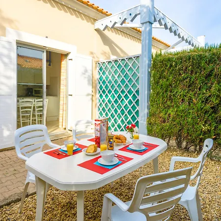 Lagrange Vacances Le Scarlett et Les Soleillades-3