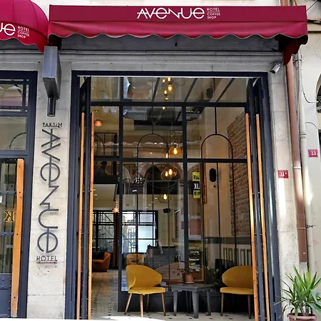 Taksim Avenue-2