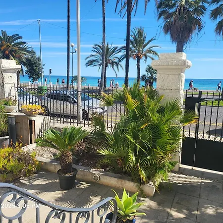 Hotel Flots D'Azur Promenade Des Anglais-3