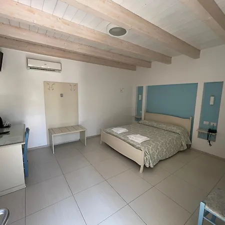 Baia Sangiorgio Hotel & Beach Club-3