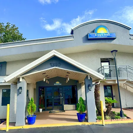 Days Inn By Wyndham Tallahassee University Center-2
