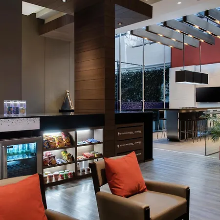 Hampton By Hilton Bogota Usaquen-3