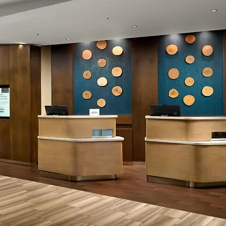 Courtyard By Marriott Carrollton-3