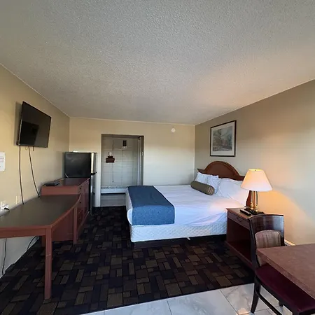 Alaskan Motel-2