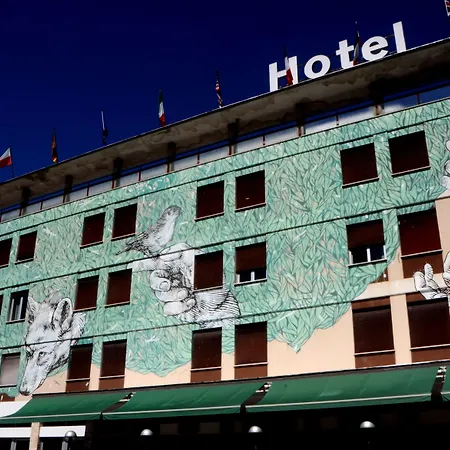Lh Hotel Arca Street Art-2