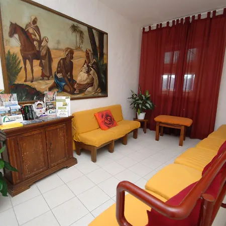 Hotel Baia Del Sorriso-2