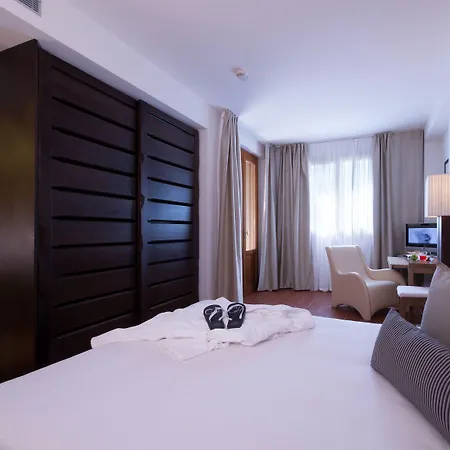 Cdh Hotel Radda-3